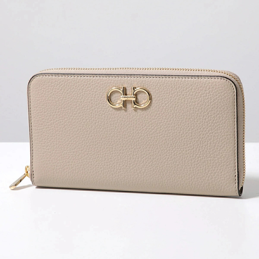 Salvatore Ferragamo Round Zip Long Wallet Leather Gancini